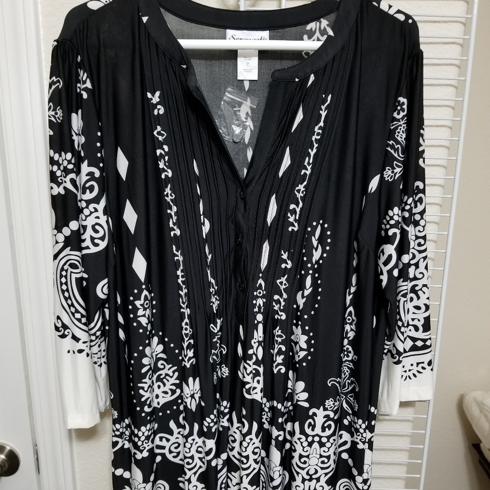 Black and white Tunic